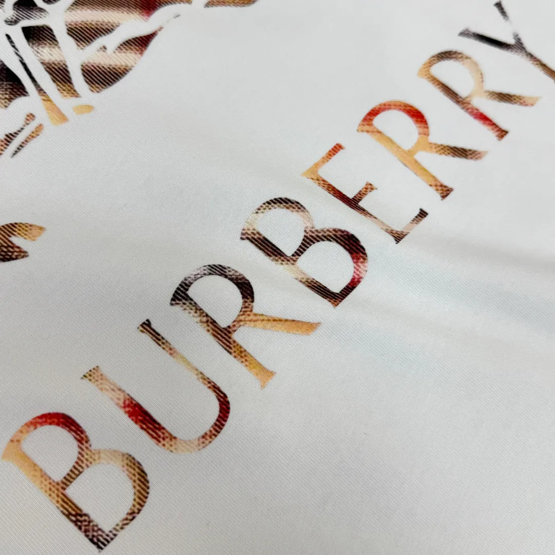 A✨BUR*BERRY 2026 🍃 Classic 👍🏻 😆 ， ， ， logo ， ， 🔥 ， ， ， ， ✂️ 👏 ：Black White Size：M-3XL